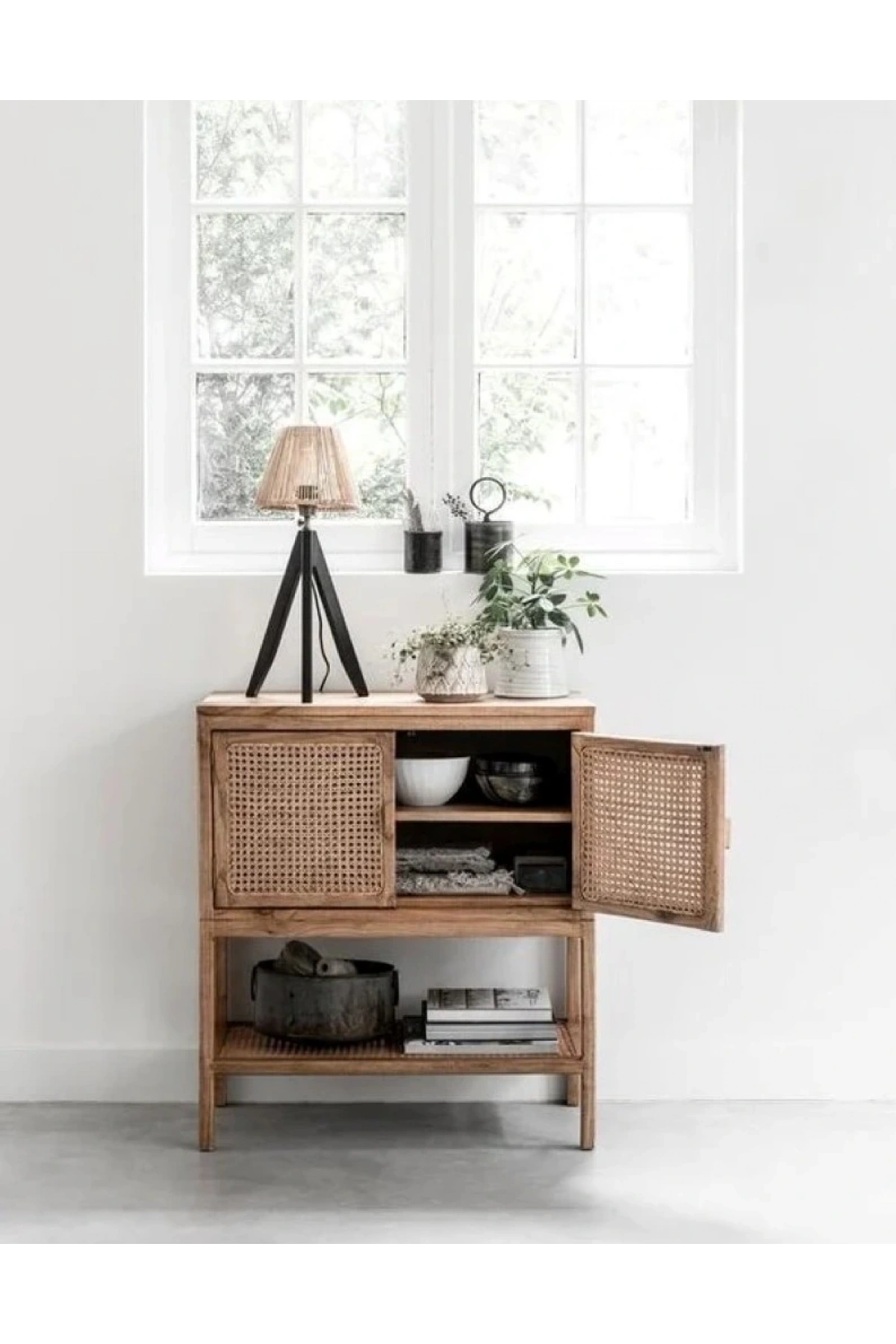 Nordisches Massivholzbuffet, Konsol