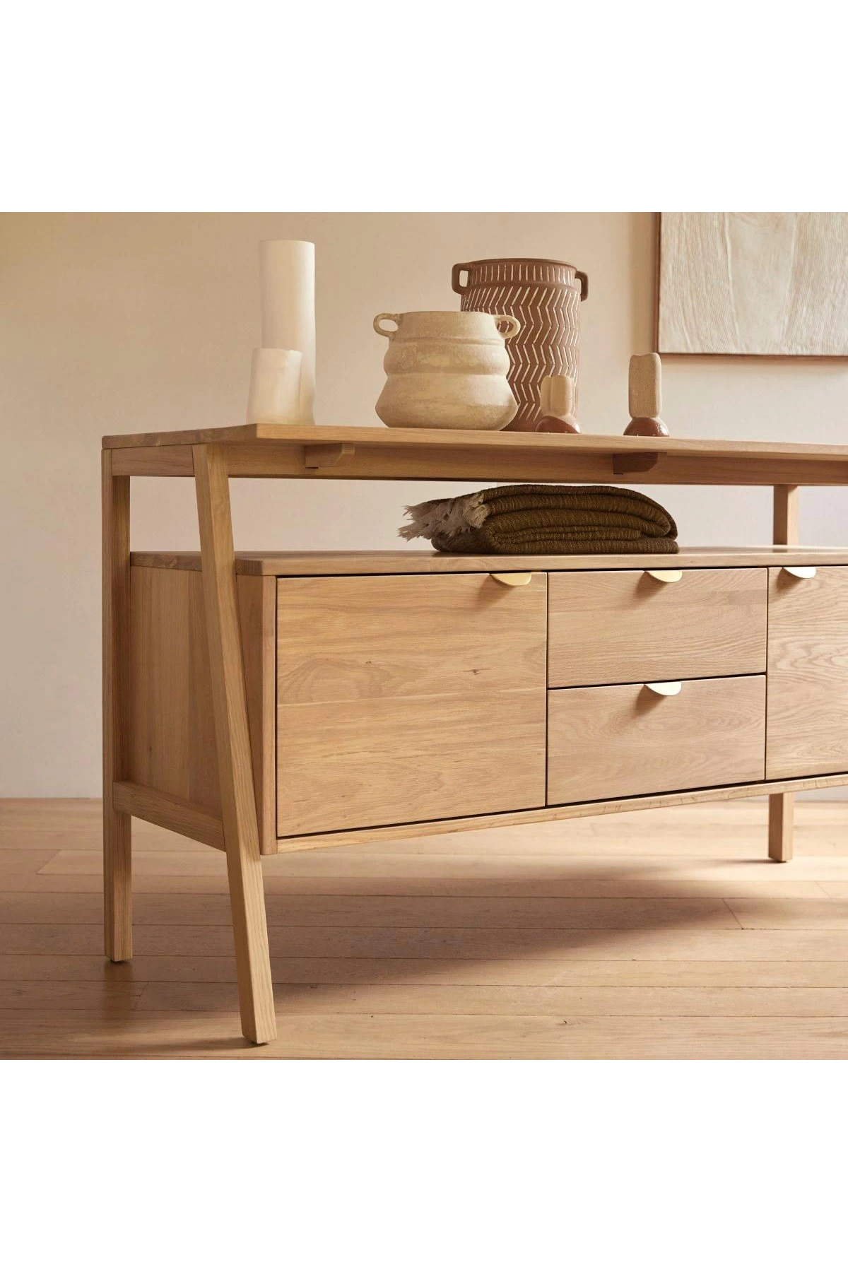 Consola de madera maciza natural de dos cajones Pola