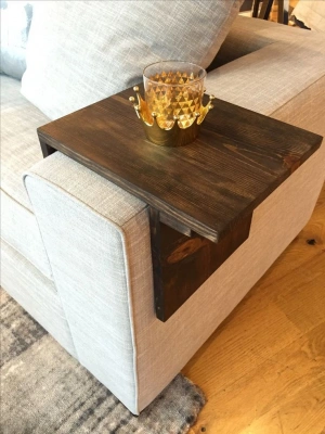 Koltuk kolu sehpası