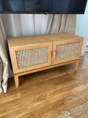 Açık ceviz model masif tv ünite