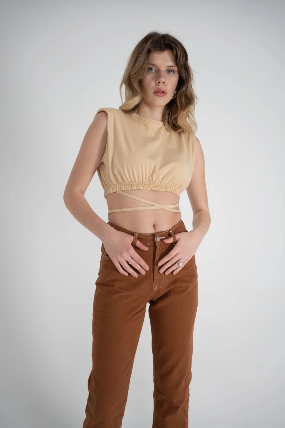 Bel Bağlamalı Crop Candy Tshirt Bej