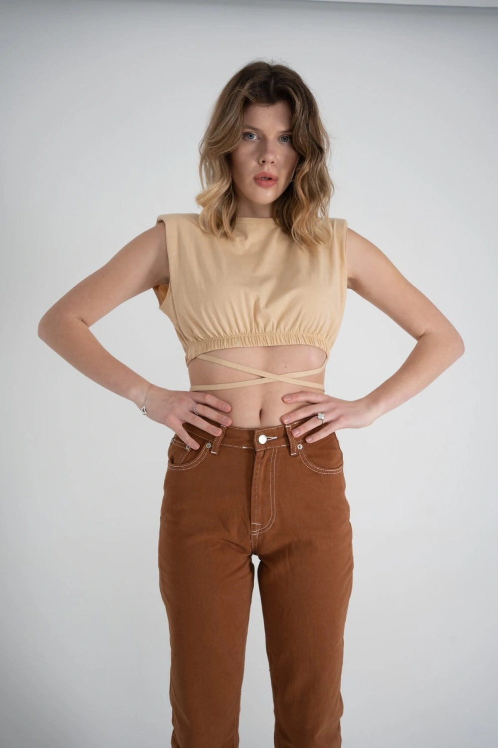 Bel Bağlamalı Crop Candy Tshirt Bej
