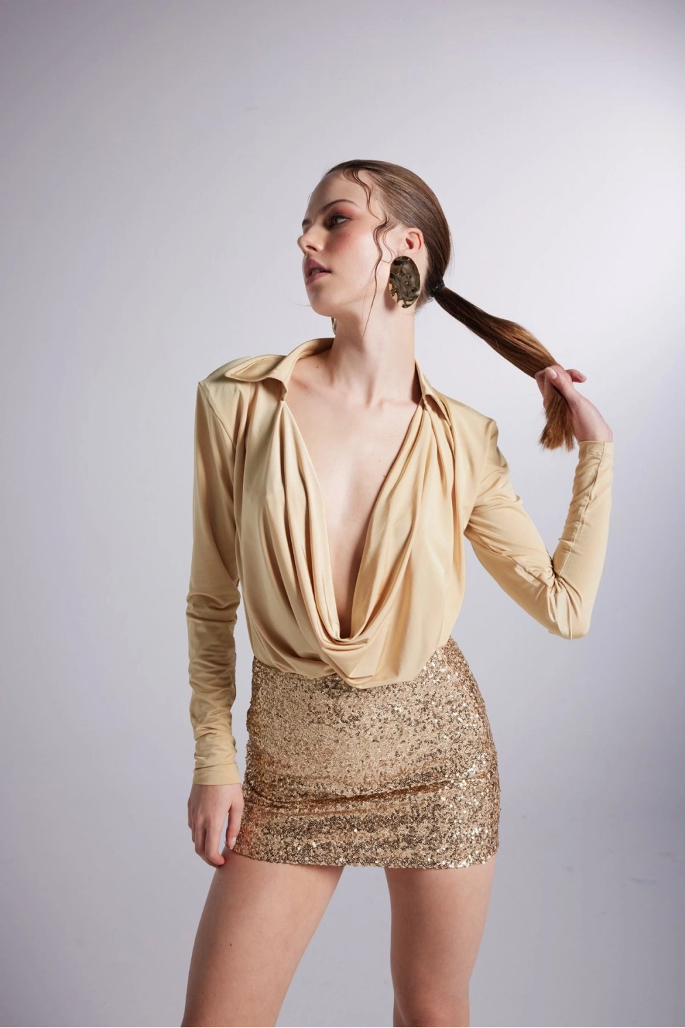 Degaje Yaka Dekolteli Çıtçıtlı Taylor Bodysuit Gold
