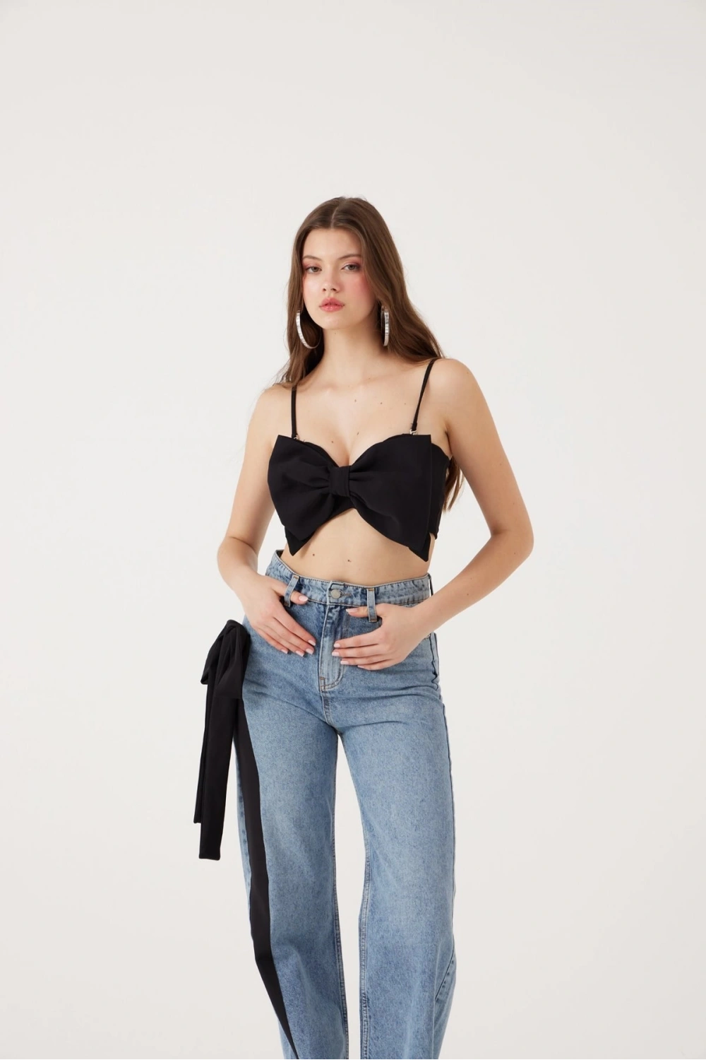 Kurdele Görünümlü Crop Jazmin Bluz Siyah