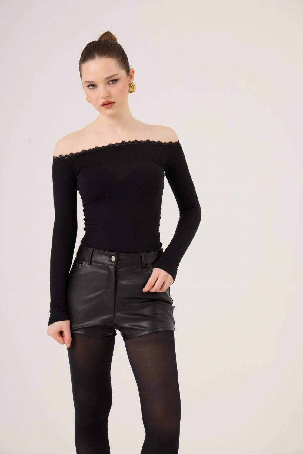 Madonna Yaka Dantelli Macy Kaşmir Bluz Siyah
