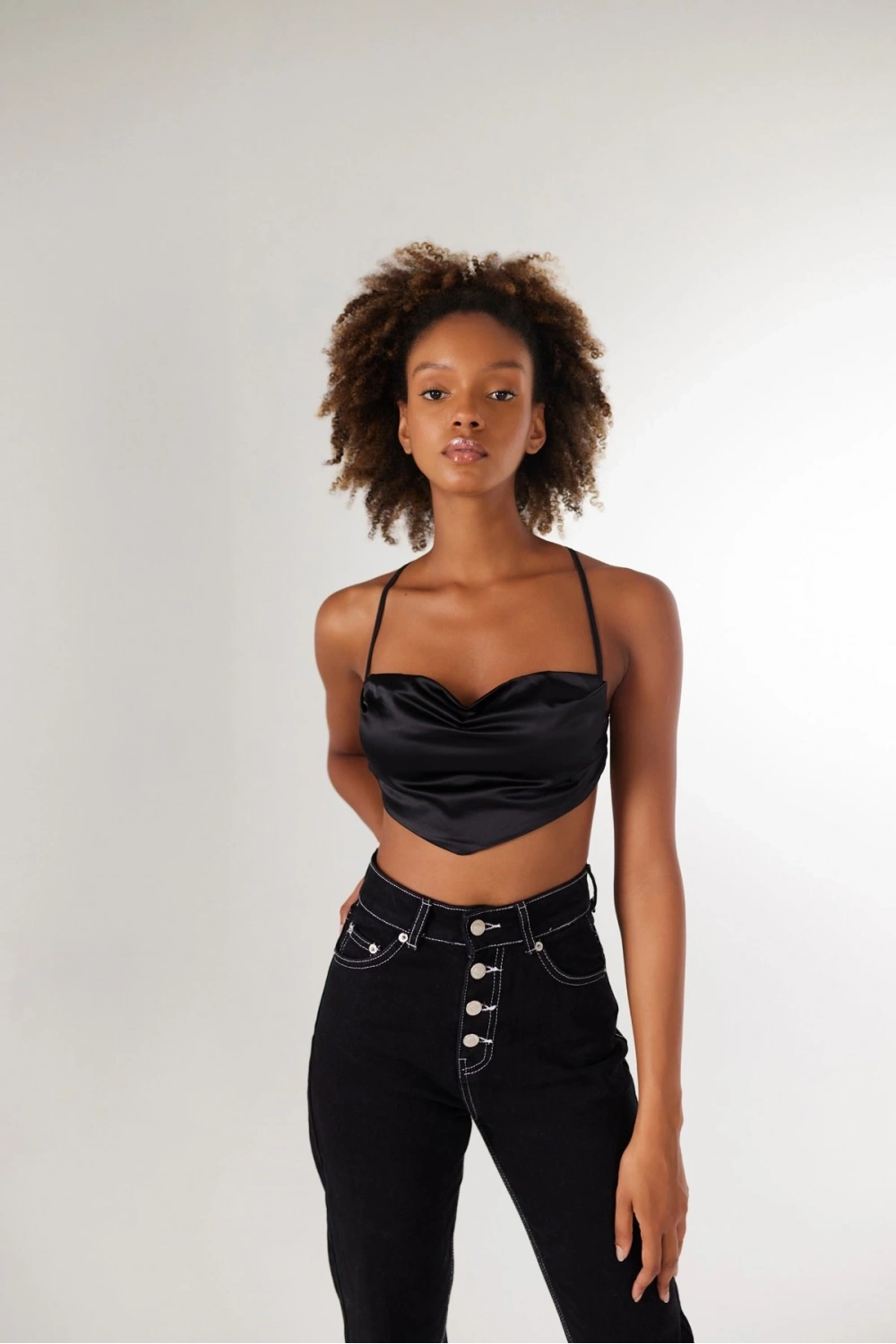 Shery Crop Siyah