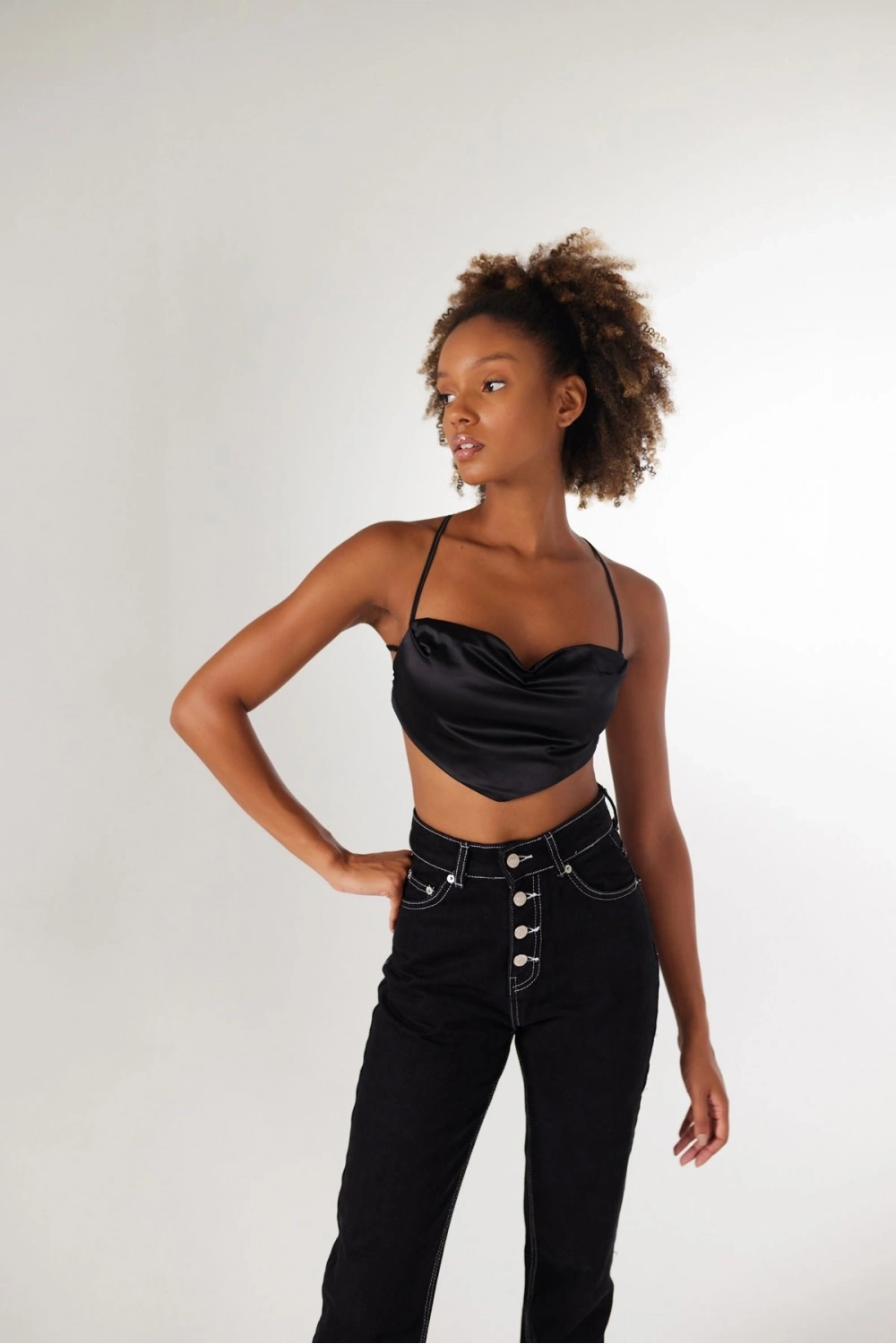 Shery Crop Siyah
