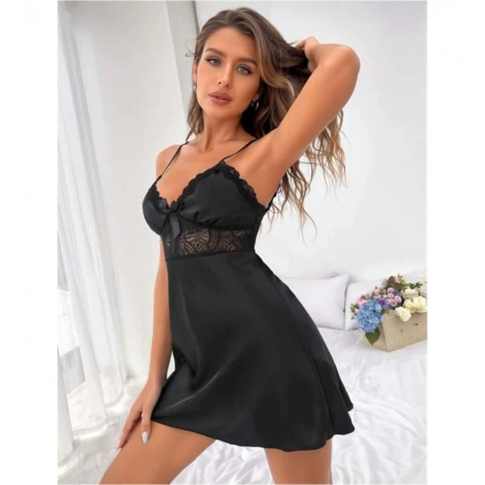 ÖZEL TASARIM  SIYAH DANTEL DETAYLI İNCE ASKILI SATEN KISA FANTEZI GECELIK