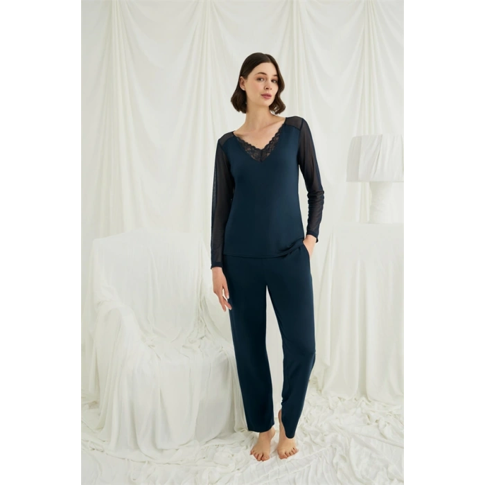 Amora Secret  Sırt Dekolteli Uzun Kollu Tüllü Ve Dantelli Pijama Takımı
