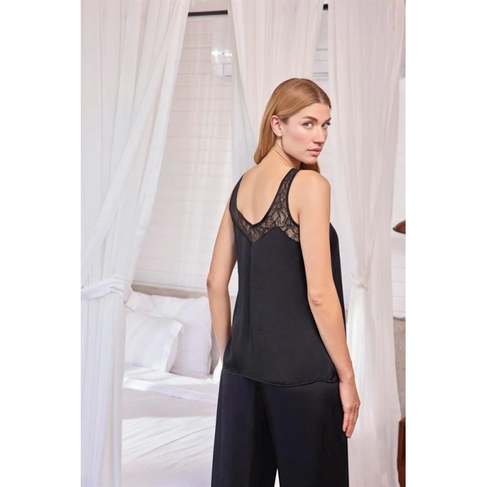 Amora Secret  Viskon Dantelli Ve Dekolteli Saten Pijama Takımı Kadın İç Giyim Özel Gün