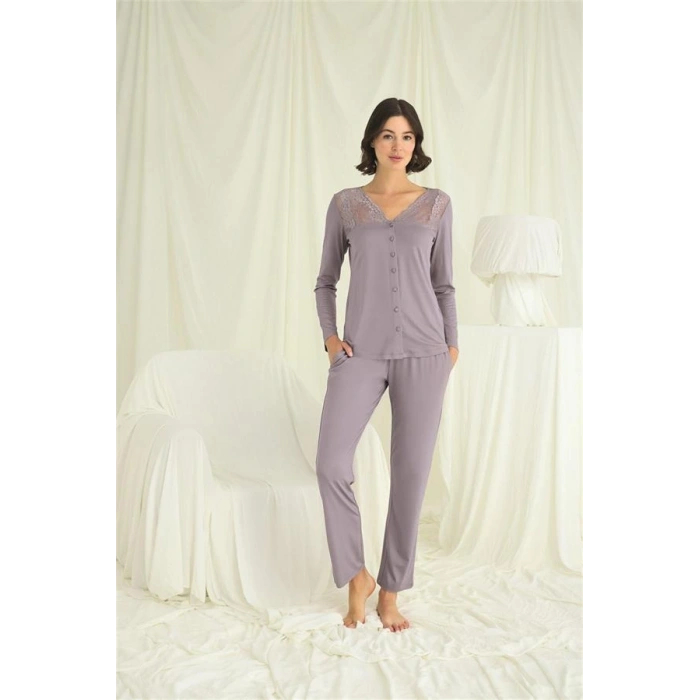 Amora Secret  Yakası Kolu Ve Omzu Dantelli Boydan Düğmeli Pijama Takımı