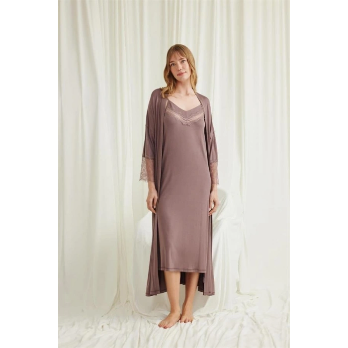 AMORA SECRET DEKOLTELI YAKASI VE KOLU DANTELLI SABAHLIK TAKIMI