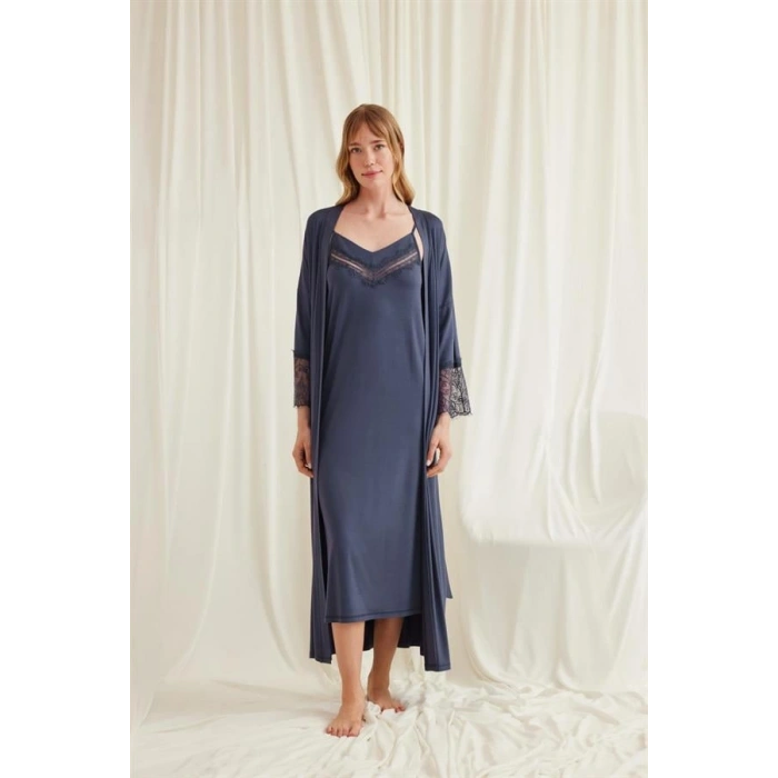 AMORA SECRET DEKOLTELI YAKASI VE KOLU DANTELLI SABAHLIK TAKIMI