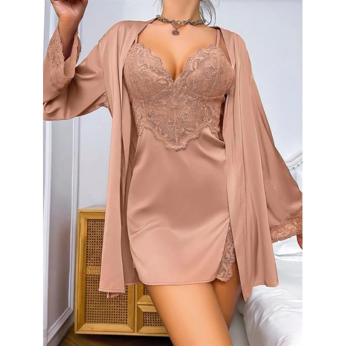 AMORA SECRET ÖZEL TASARIM DANTEL IŞLEMELI ŞIK GÖĞÜS DEKOLTELI SABAHLIKLI 2LI SATEN GECELIK TAKIMI