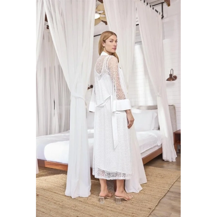 ÖZEL TASARIM  DANTELLİ VE DEKOLTELİ SATEN SABAHLIK TAKIMI