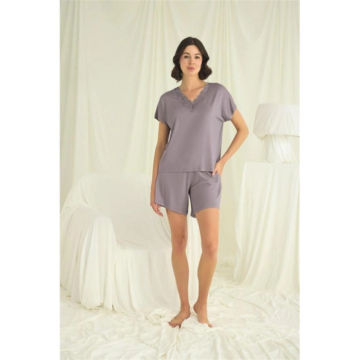 ÖZEL TASARIM  KISA KOLLU DANTELLİ V YAKA ŞORT TAKIMI