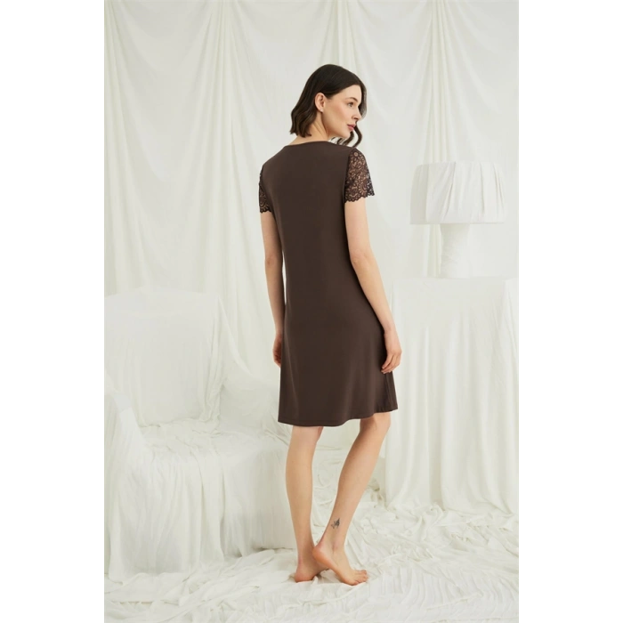 ÖZEL TASARIM  KISA KOLLU VE DANTELLİ V YAKA GECELİK