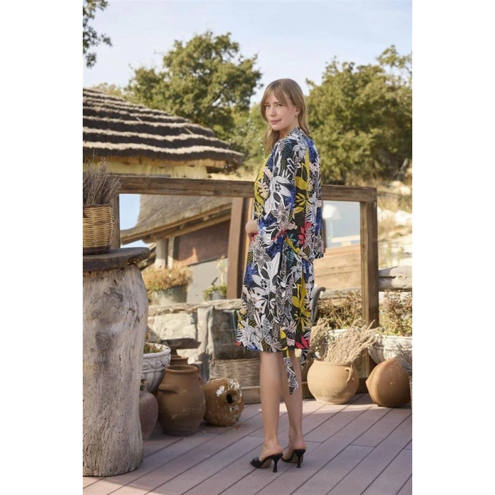 AMORA SECRET YAPRAK DESENLI DANTELLI VE DEKOLTELI SABAHLIK TAKIMI