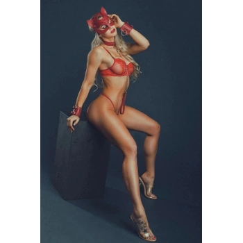 Amora Secret  Kırmızı Maske, Tasma Ve Kelepçe Harness Deri Set Kadın İç Giyim Özel Gün
