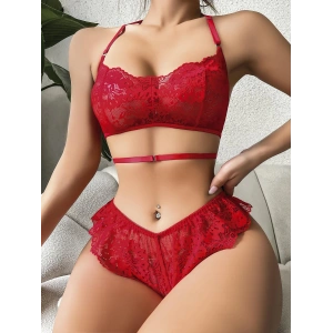 Amora Secret Kadın Fantazi İç Giyim Kırmızı Dantel İşlemeli Fantezi Şık Sütyen Külot Takımı - Şehvetli ve Zarif Tasarım