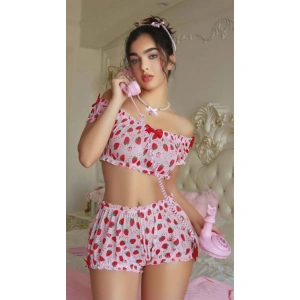 Amora Secret Kadın Fantazi İç Giyim Pembe Çilek Desenli Şortlu Fantezi Sütyen Takımı - Şehvetli ve Zarif Tasarım