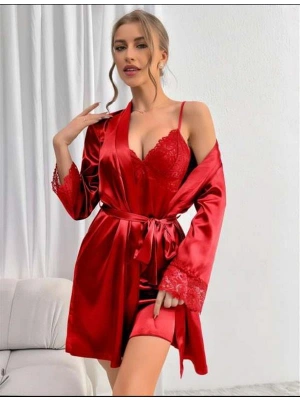 Amora Secret Kadın Fantazi İç Giyim Dantel İşlemeli İnce Askılı Kırmızı Saten 2li Gecelik Sabahlık Takımı - li ve Zarif Tasarım