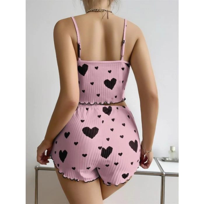 Amora Secret Kadın Fantazi İç Giyim Pamuklu Pembe Üstüne Siyah Kalp Desenli Askılı Fitilli Şortlu Pijama Takımı - Şehvetli ve Zarif Tasarım
