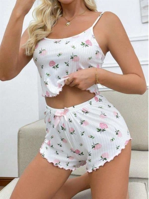 Amora Secret Beyaz Üstüne Gül Desenli Fitilli Askılı Şortlu Pijama Takımı