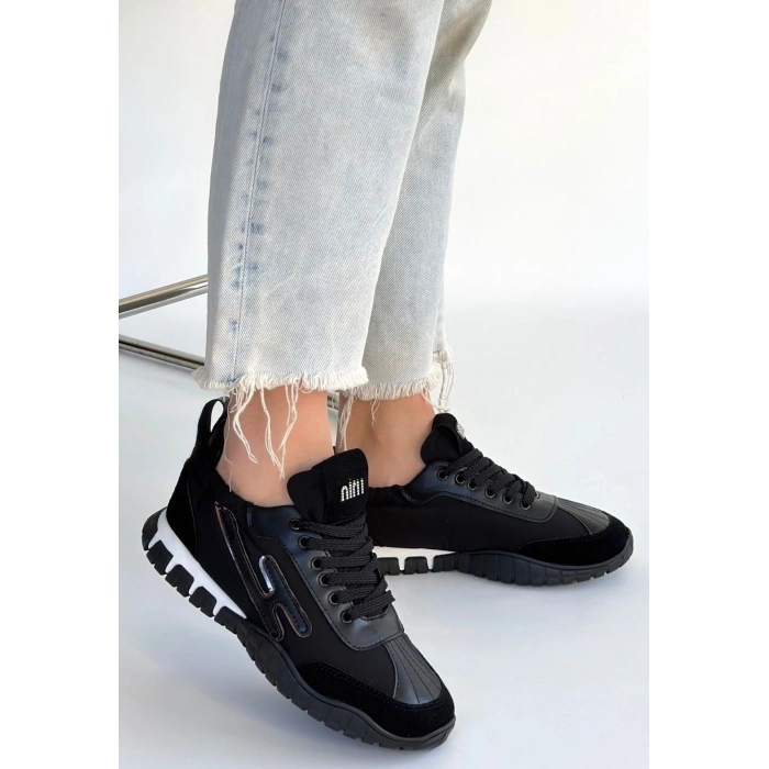 Huer Siyah Nubuk Bağcıklı Spor Ayakkabı