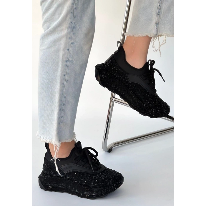 Rimay Siyah Cilt Boncuk İşlemeli Spor Ayakkabı