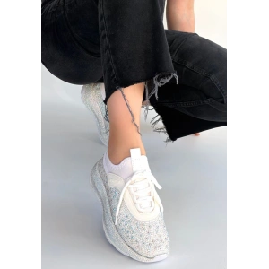 Rimay Beyaz Cilt Boncuk İşlemeli Spor Ayakkabı