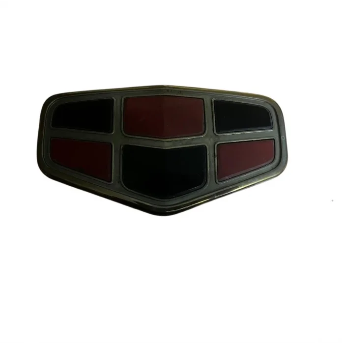 geely emgrand ön panjur amblemi