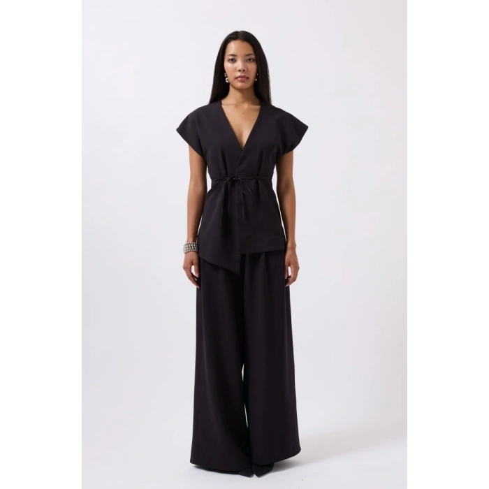 Bağcık Detay Yelek