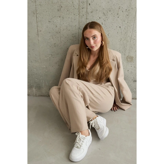 Bej Çizgili Ceket  Yelek Ve Pantolon Takım