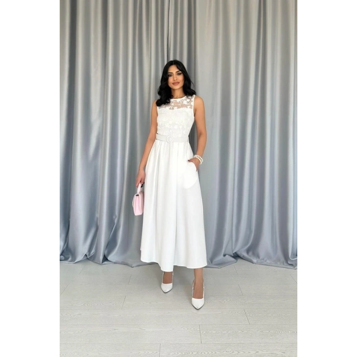 Beyaz Önü Dantel Detaylı Kemerli Elbise