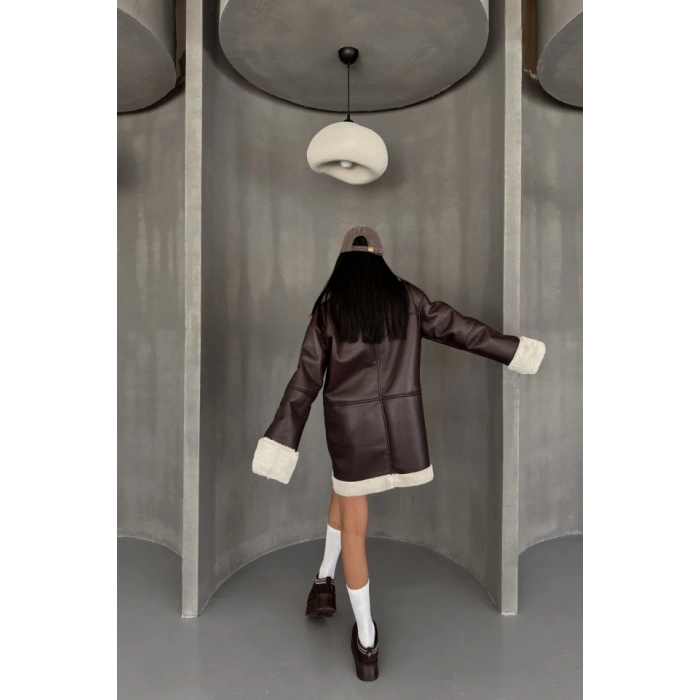 DERİ MONT KOL VE YAKA PELUŞ KAPAKIZ CEP DETAYLI  Kahverengi