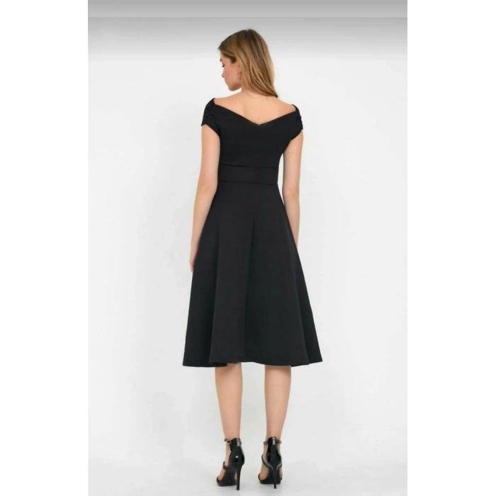 Düşük Omuz Eteği Pileli Krep Kumaş Midi Boy Elbise