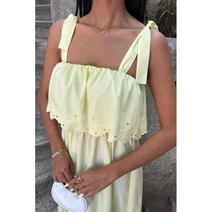 Etek Ucu Brode Nakışlı Boyundan Bağlamalı Elbise 2881