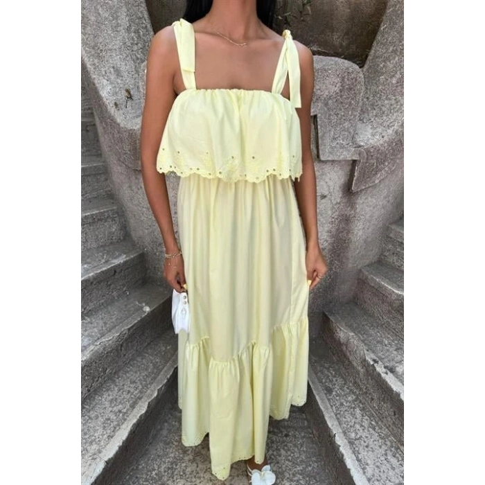 Etek Ucu Brode Nakışlı Boyundan Bağlamalı Elbise 2881