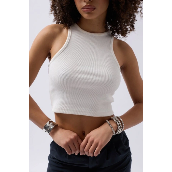 Halter Yaka Crop