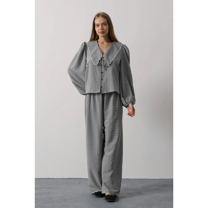 İşlemeli Bebe Yakalı Pantolon Takım  iyah