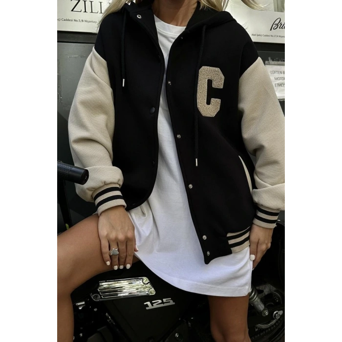 iyah Kapüşonlu Kolej ont