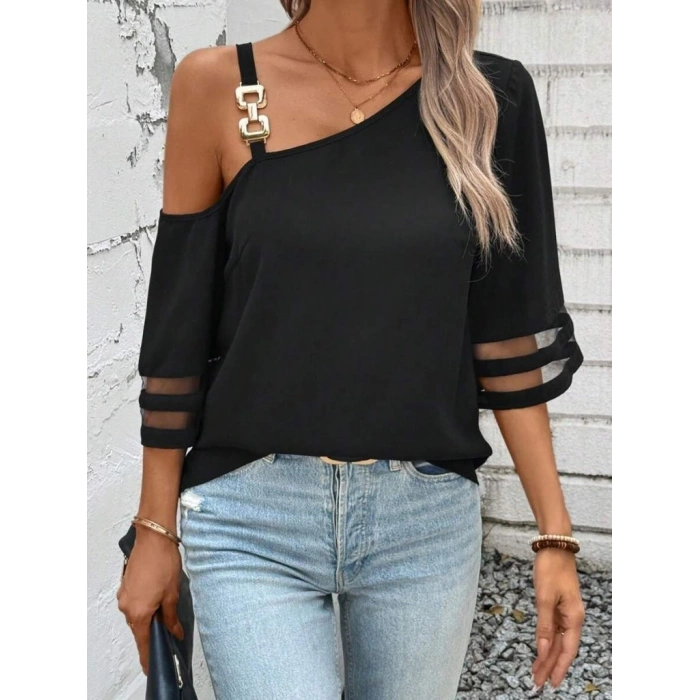 Kadın Askılı Asimetrik Kesim Kol Ve Yaka Kolda Tül Ve Aksesuar Detaylı Janjan Krep Bluz