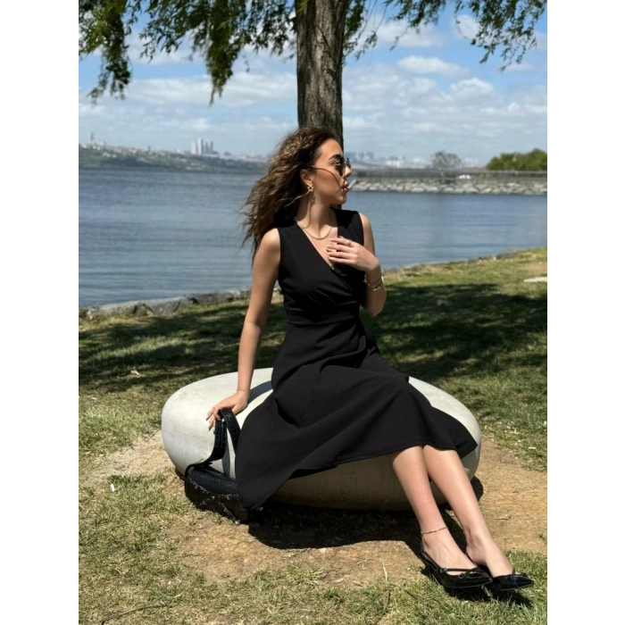 Kadın Ithal Krep Kumaş Kruvaze Yaka Eteği Kloş Kolsuz Mini Elbise