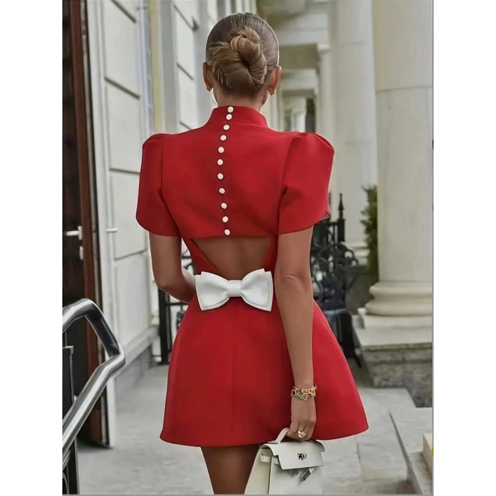 Kadın Kısa Kollu Balıkçı Yaka Arkadan Kelebek Dekolte Detaylı Kısa Atlas Elbise