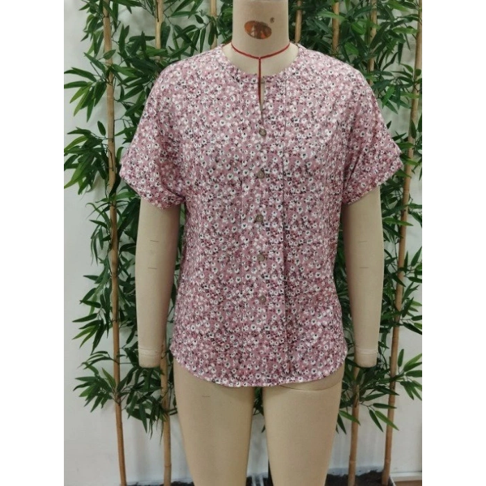 Kadın Kısa Kollu çentikli V Yaka Ve Düğme Detaylı çiçek Desenli Süprem Bluz