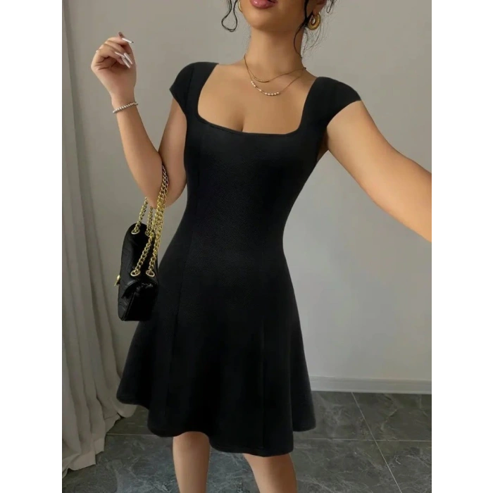 Kadın Kısa Kollu Geometrik Yakalı Janjan Krep Elbise