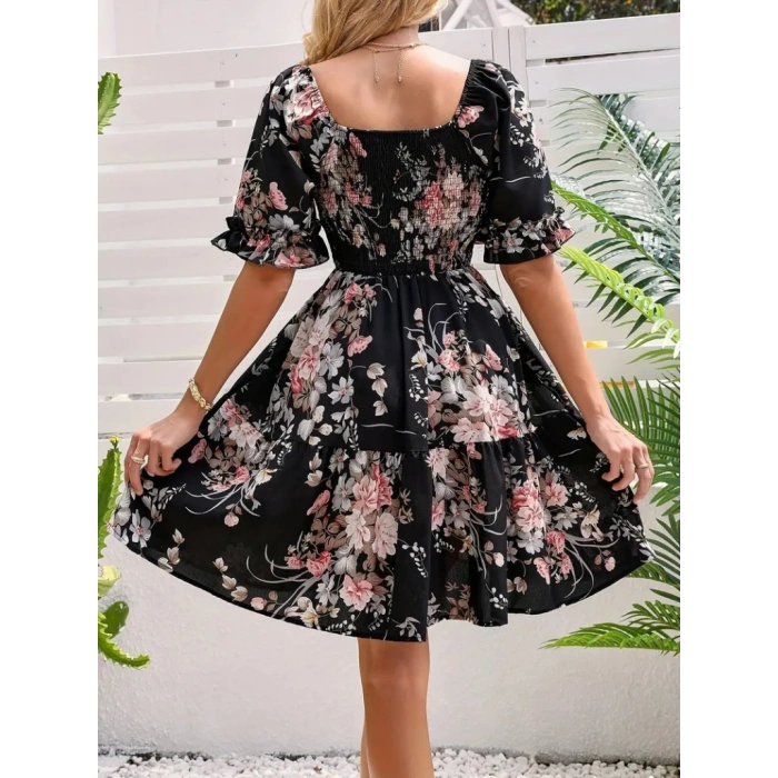 Kadın Kısa Kollu Kare Yakalı Beli Lastikli Kısa Süprem Elbise