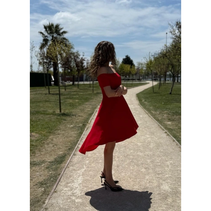 Kadın Kısa Kollu Madonna Yaka önü Kısa Arkası Uzun Ithal Krep Elbise