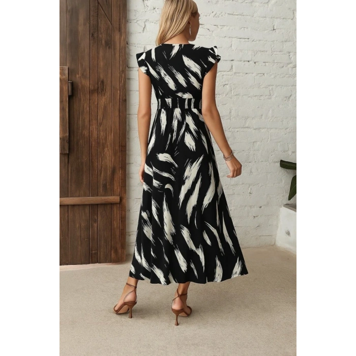 Kadın Kısa Kollu V Yakalı Desenli Yandan Yırtmaçlı Süprem Elbise